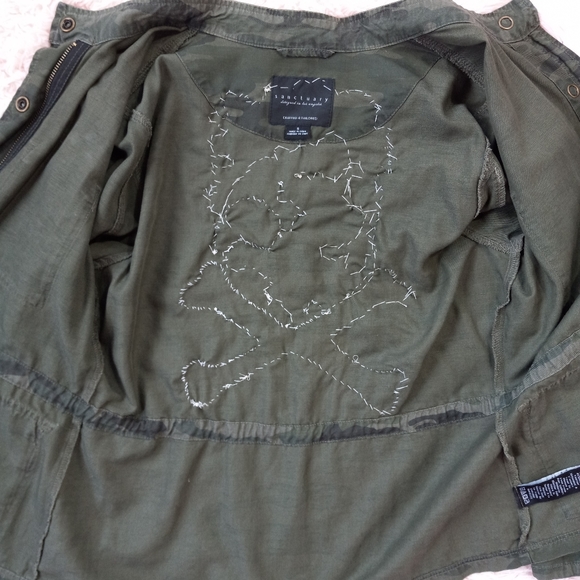 Boho hippie upcycled camo soft jacket shirtbw hand stitched lace skull! SOLD - Picture 8 of 15